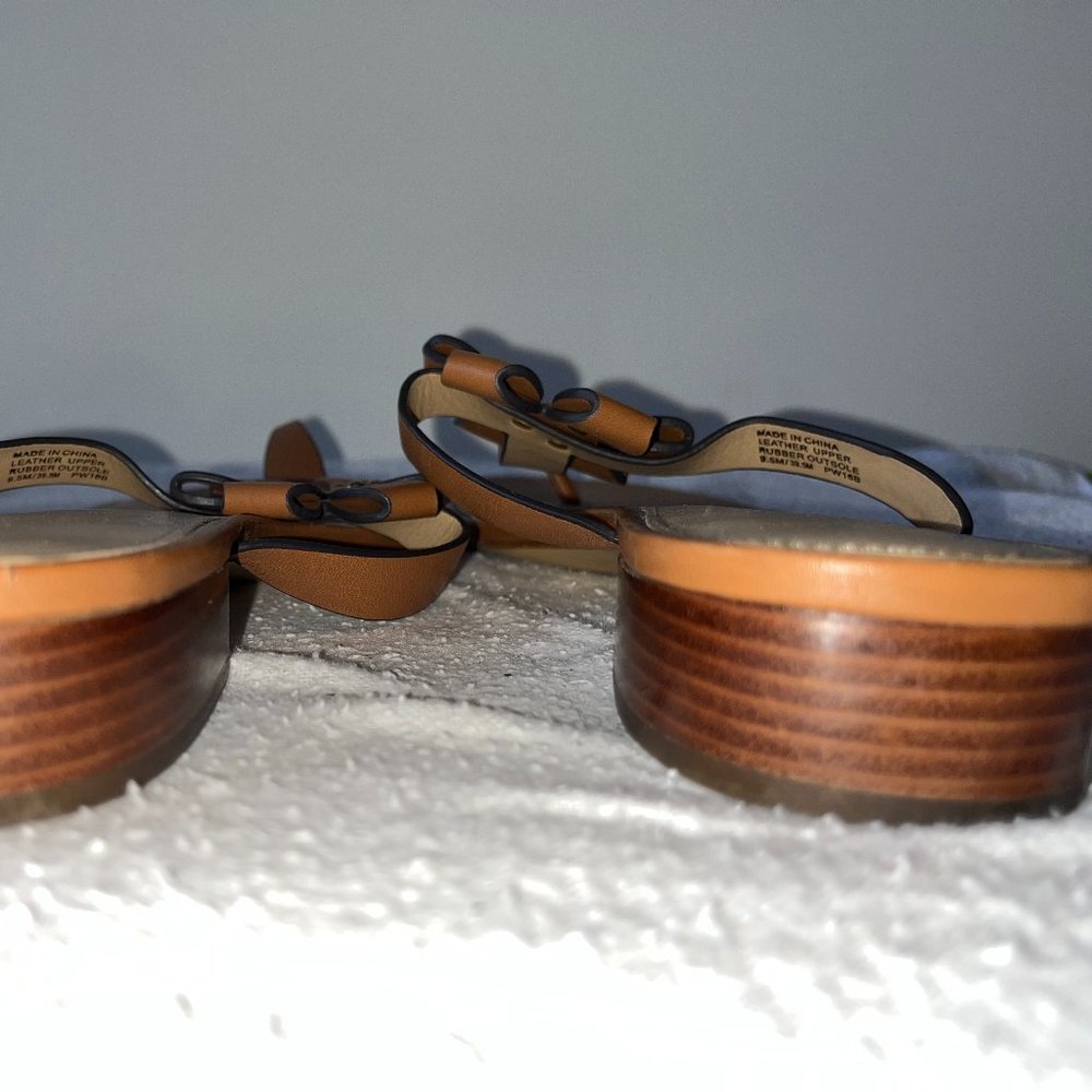 Michael Kors 3/4” heel flower sandals - Picture 5 of 5